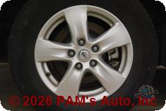 Vehicle photo 7