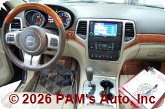 Vehicle photo 12