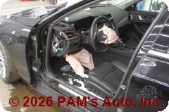 Vehicle photo 8