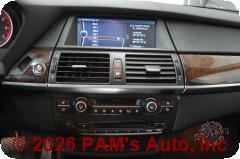 Vehicle photo 11