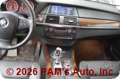 Vehicle photo 12