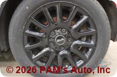 Vehicle photo 7
