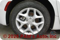 Vehicle photo 7
