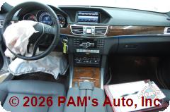 Vehicle photo 12
