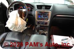 Vehicle photo 12