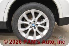Vehicle photo 7